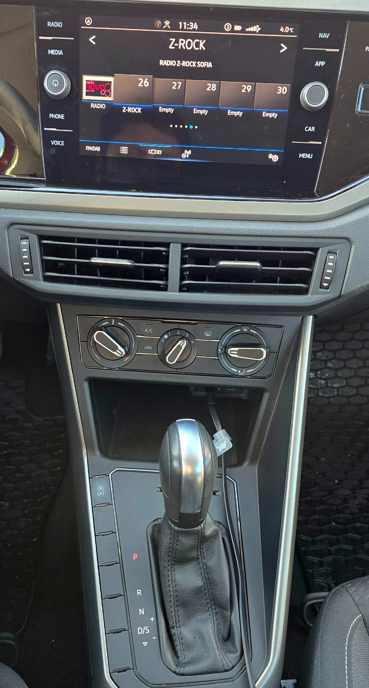 VW Polo 1.0 - изображение 9