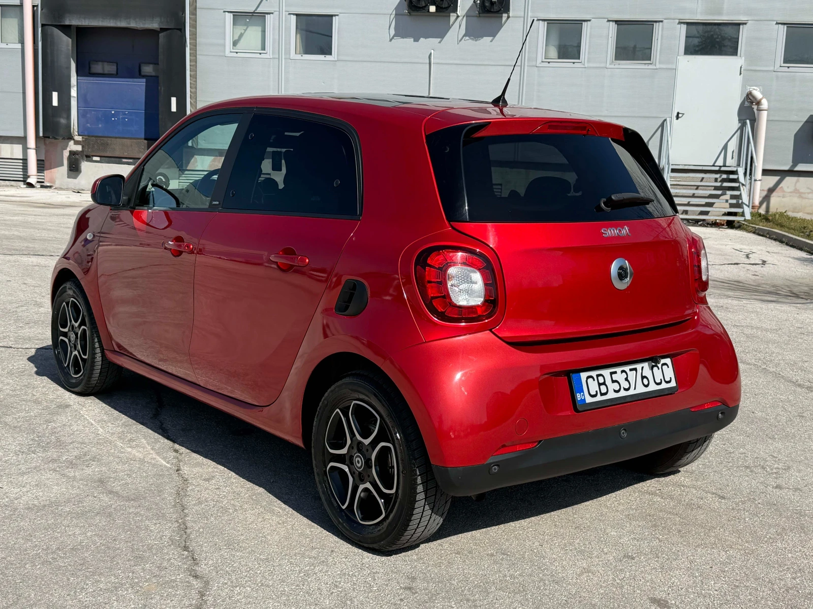 Smart Forfour, снимка 3 - Автомобили и джипове - 53886425