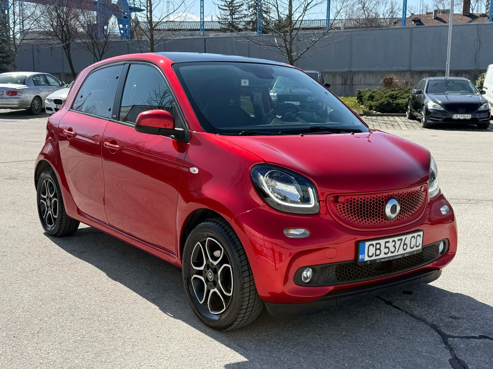 Smart Forfour, снимка 6 - Автомобили и джипове - 53886425