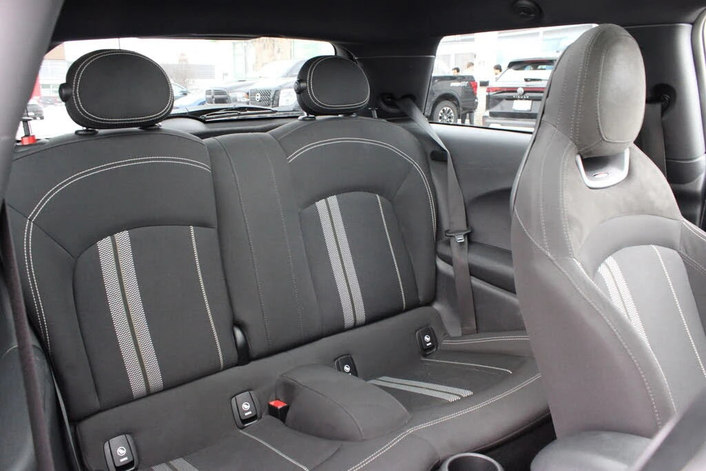 Mini Cooper John Cooper Works* АвтоКредит* (Цена до БГ) , снимка 13 - Автомобили и джипове - 54029737