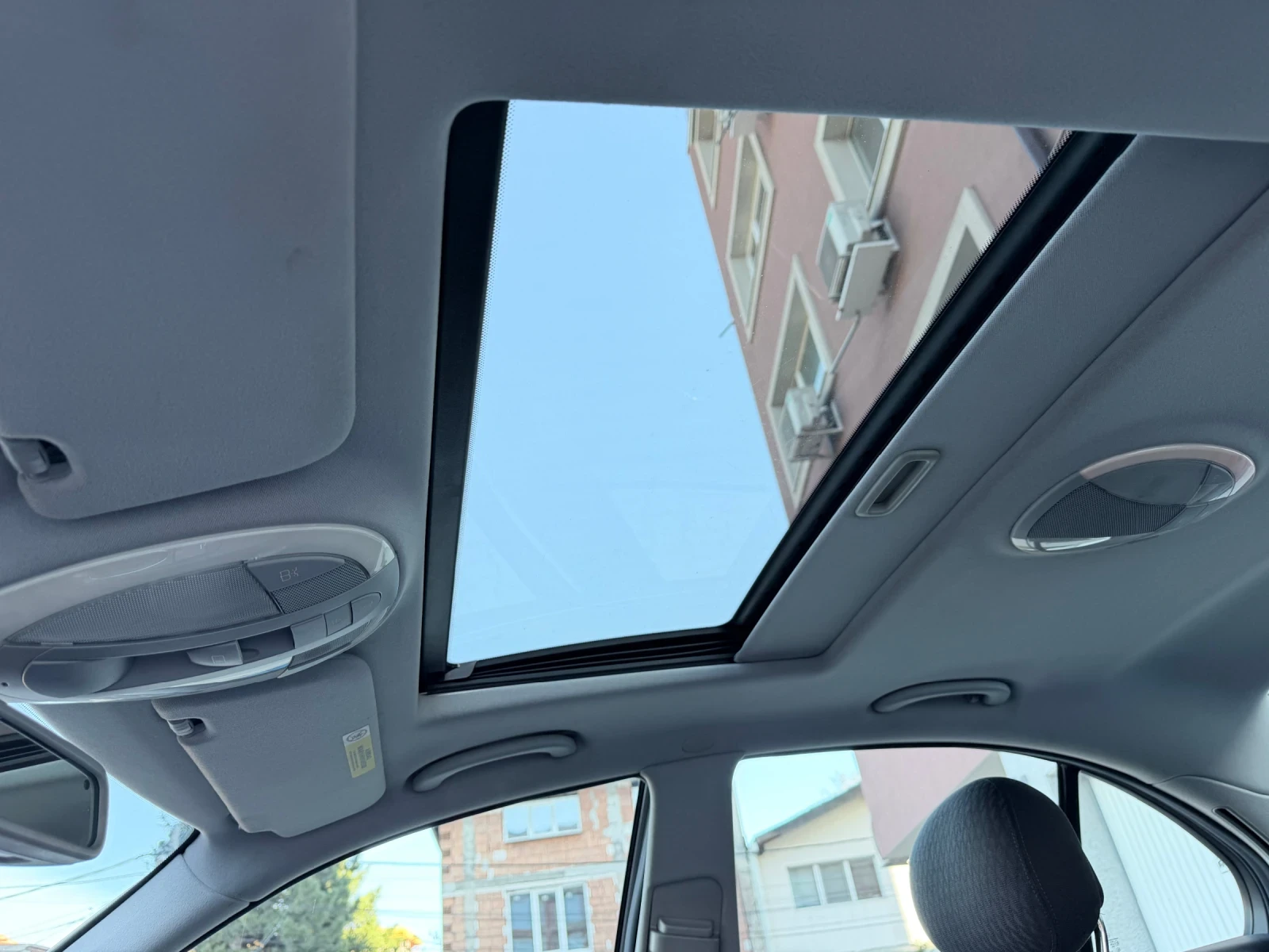 Mercedes-Benz E 270, снимка 11 - Автомобили и джипове - 54160763