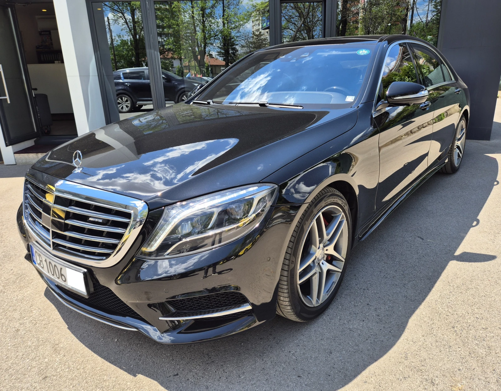 Mercedes-Benz S 350 Long AMG 4Matic TV, снимка 2 - Автомобили и джипове - 54426456