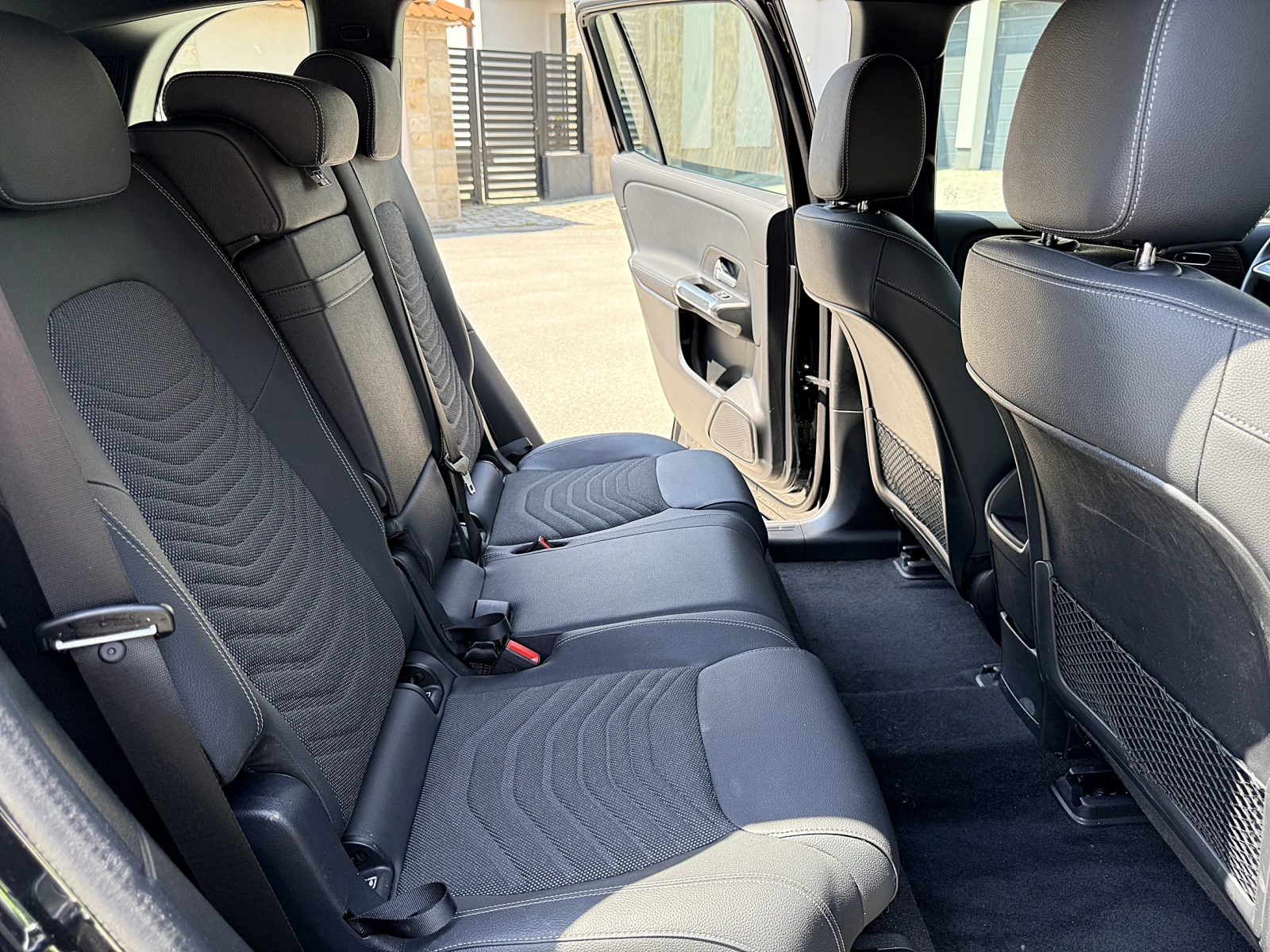 Mercedes-Benz EQB 250+ Full Led, Cam 2025г., снимка 14 - Автомобили и джипове - 54804691
