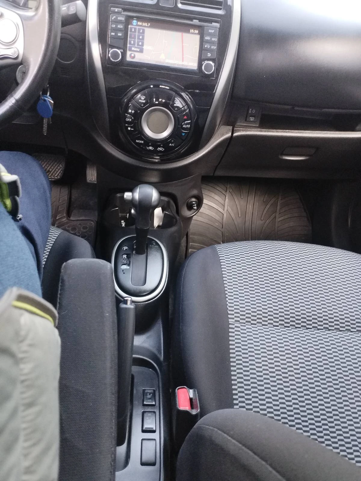 Nissan Micra, снимка 8 - Автомобили и джипове - 54845597