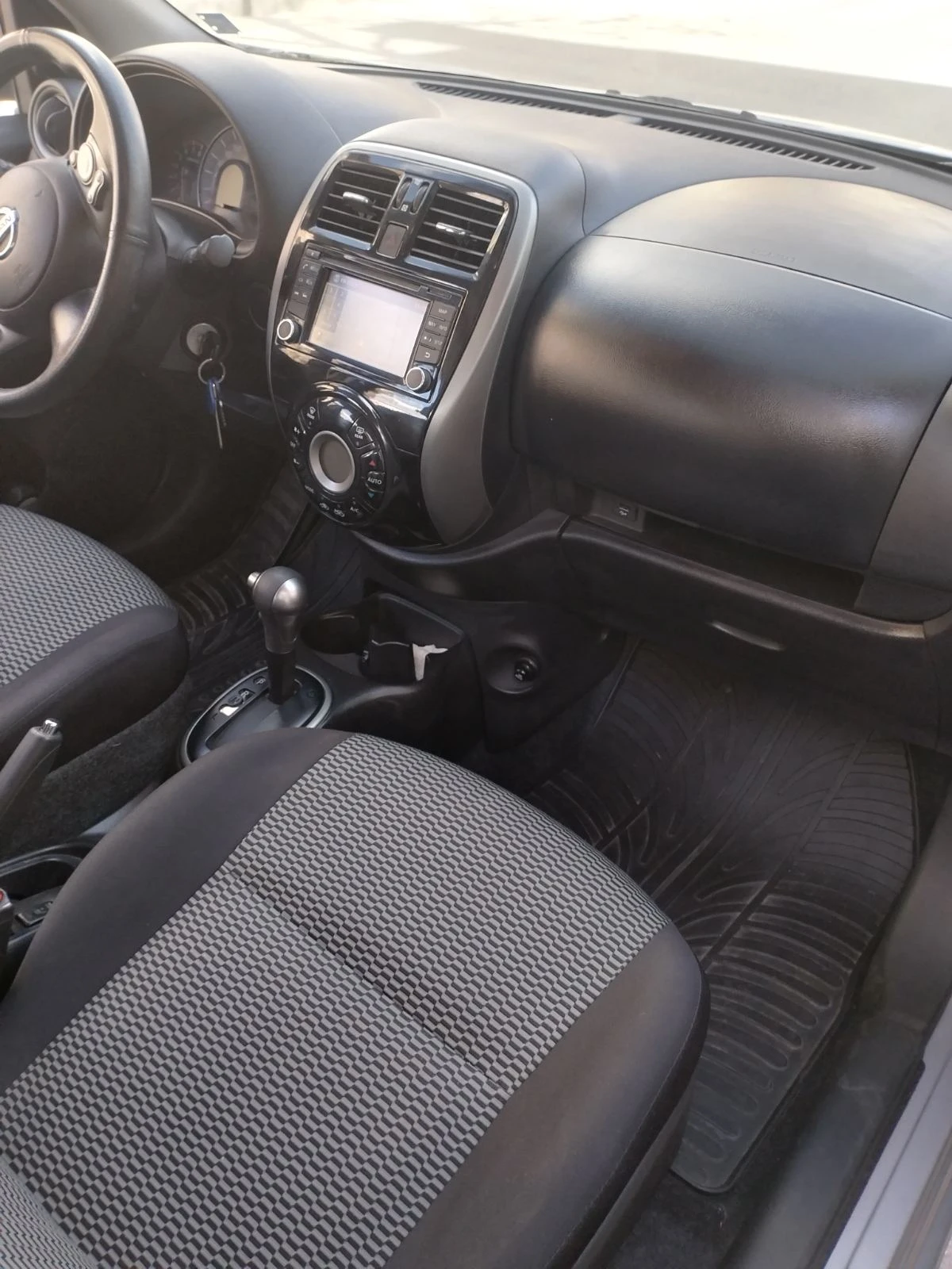 Nissan Micra, снимка 12 - Автомобили и джипове - 54845597
