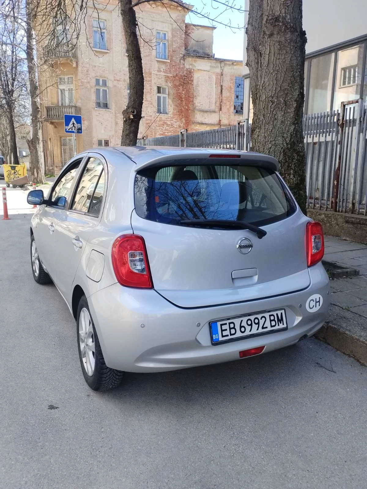 Nissan Micra, снимка 4 - Автомобили и джипове - 54845597