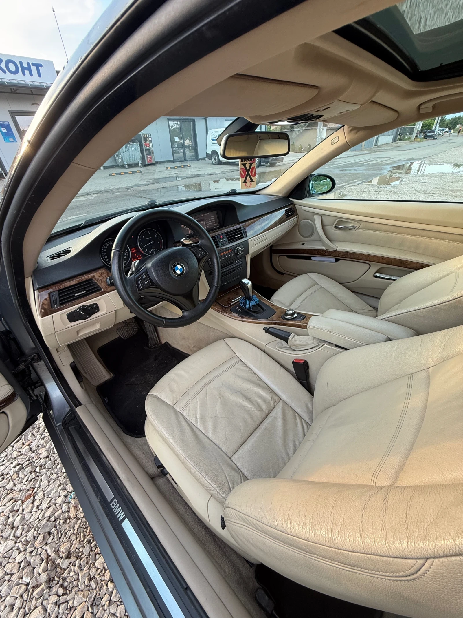 BMW 330, снимка 7 - Автомобили и джипове - 55105178