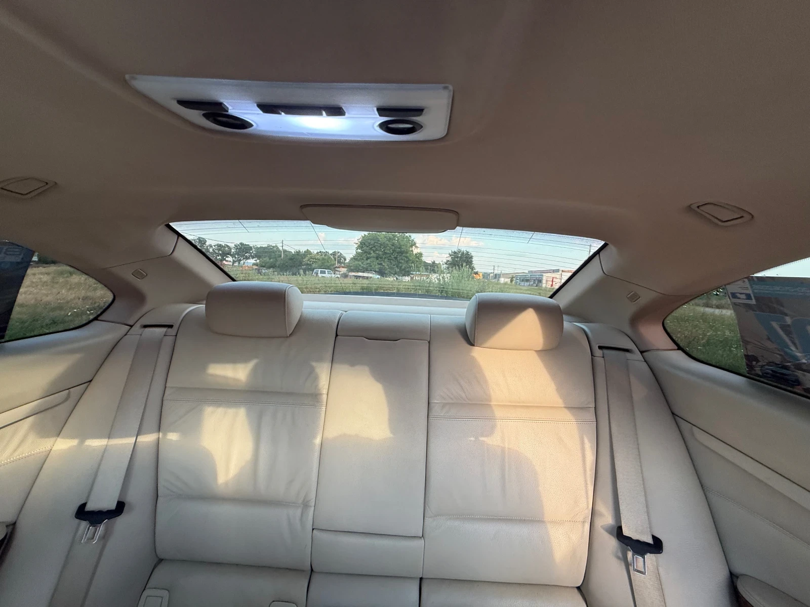 BMW 330, снимка 12 - Автомобили и джипове - 55105178