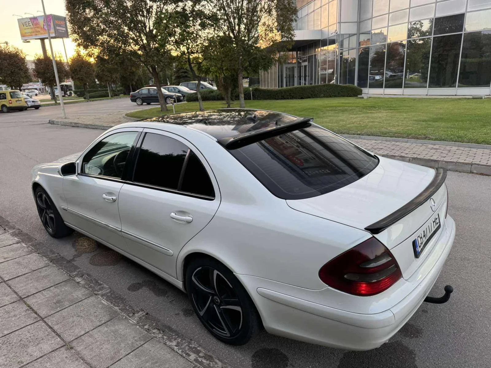 Mercedes-Benz E 220 EVO, снимка 3 - Автомобили и джипове - 55641285