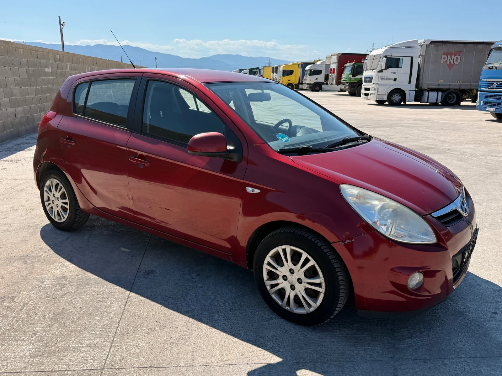 Hyundai I20, снимка 3 - Автомобили и джипове - 55695510