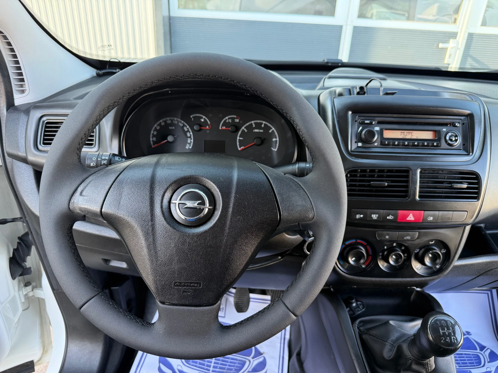 Opel Combo 1.3MJT EU6/KLIMA, снимка 11 - Автомобили и джипове - 55837398