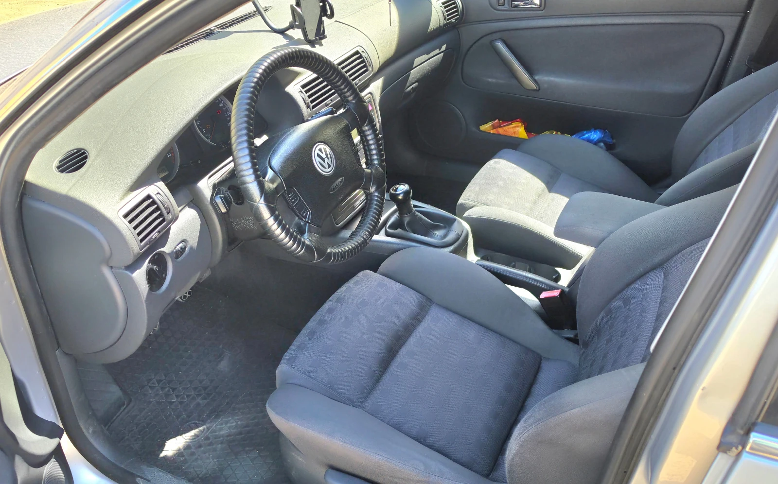 VW Passat 1.8T B5.5 ГИ, снимка 5 - Автомобили и джипове - 56531722