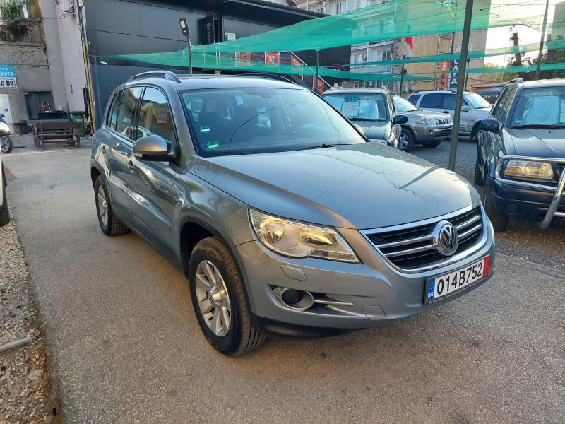 VW Tiguan 4х4-2.0i-170.kc-ТОП СЪСТОЯНИЕ, снимка 1 - Автомобили и джипове - 47109592