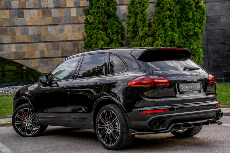 Porsche Cayenne 4.2d* GTS LIMITED* BOSE* PANO* DISTRONIC* FULL, снимка 3 - Автомобили и джипове - 47298256