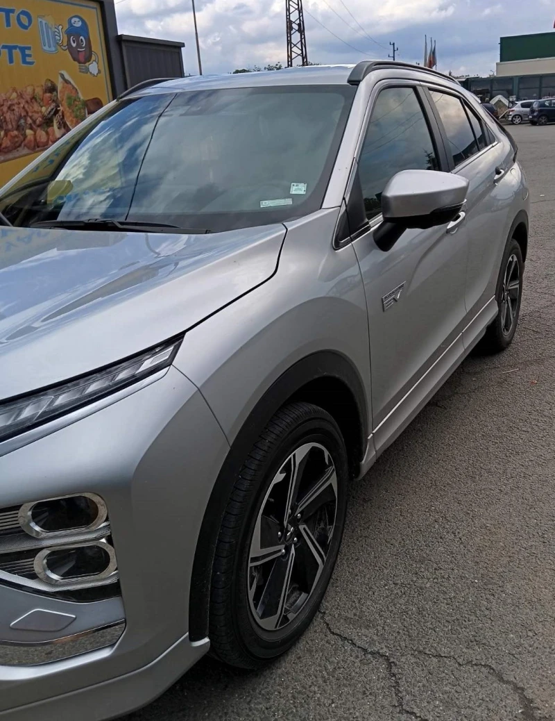 Mitsubishi Eclipse Cross 2.4 PHEV Intense+ , снимка 9 - Автомобили и джипове - 47334173