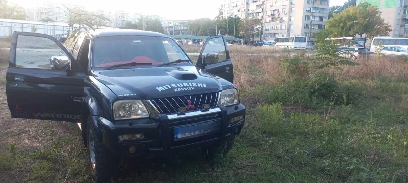 Mitsubishi L200, снимка 8 - Автомобили и джипове - 47462865