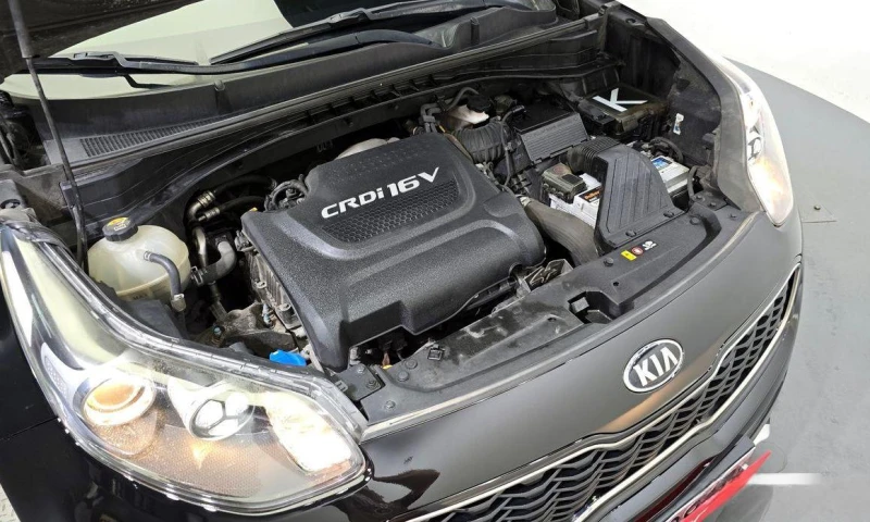 Kia Sportage Diesel 2WD Noblesse  * НАЙ-ДОБРА ЦЕНА В БЪЛГАРИЯ* , снимка 6 - Автомобили и джипове - 52036527