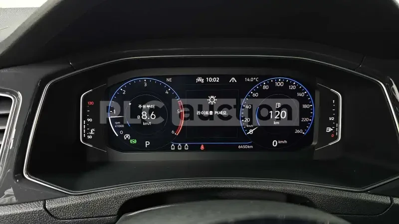 VW T-Roc 2.0TDI| DISTRONIC| DIGITAL| КАМЕРА| ВКЛ. ТЕХНОТЕСТ, снимка 6 - Автомобили и джипове - 54485553