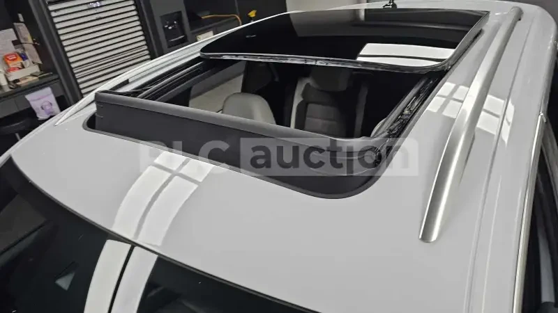 VW T-Roc 2.0TDI| DISTRONIC| DIGITAL| КАМЕРА| ВКЛ. ТЕХНОТЕСТ, снимка 7 - Автомобили и джипове - 54485553