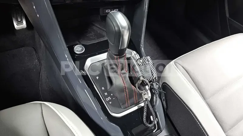VW T-Roc 2.0TDI| DISTRONIC| DIGITAL| КАМЕРА| ВКЛ. ТЕХНОТЕСТ, снимка 11 - Автомобили и джипове - 54485553