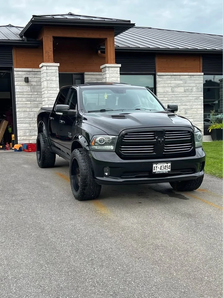 Dodge RAM 1500 * ФИКСИРАНА ЦЕНА С ВСИЧКИ ТАКСИ ДО БЪЛГАРИЯ, снимка 3 - Автомобили и джипове - 55897235