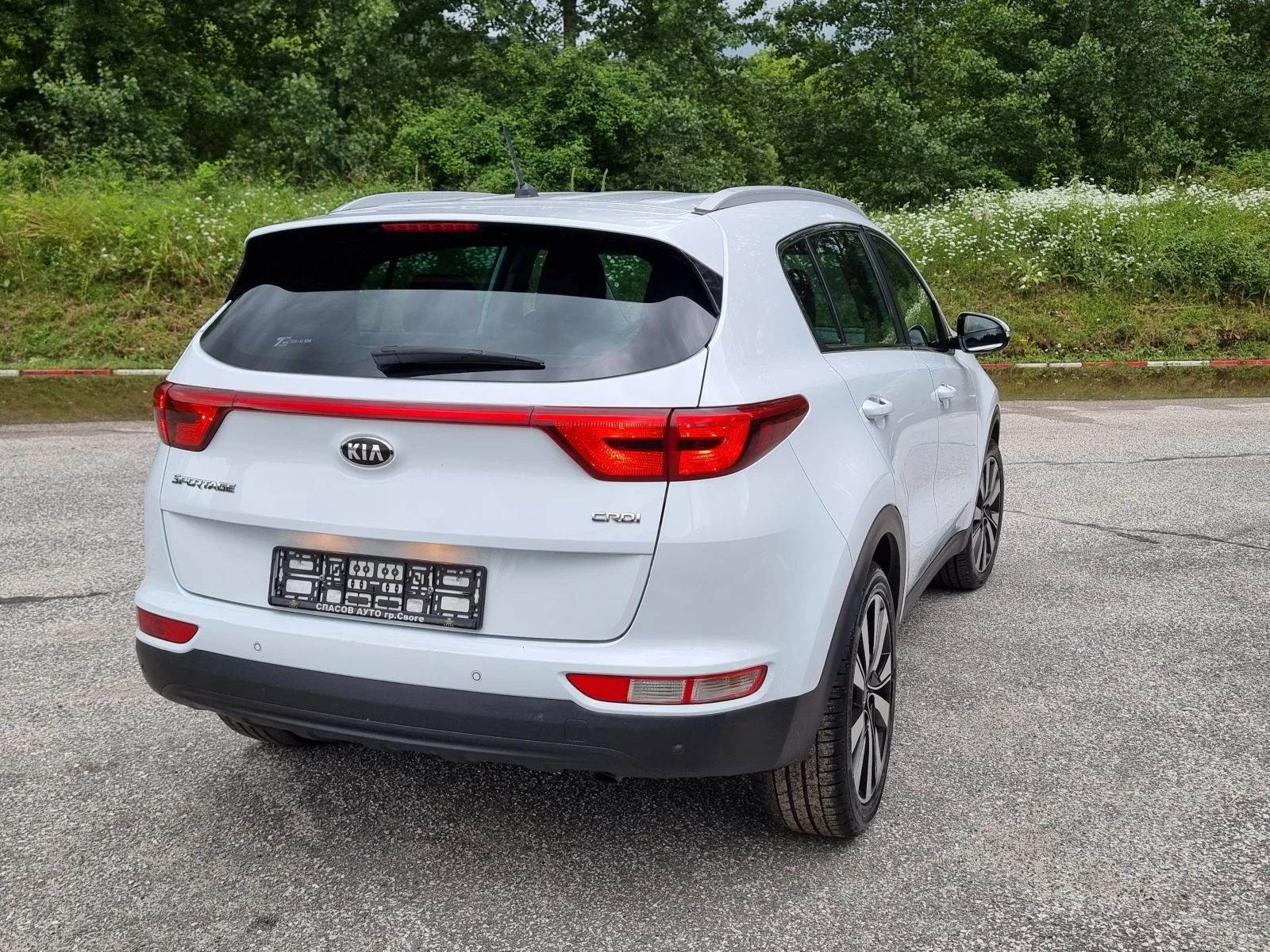 Kia Sportage 1.7 Facelift/Klimatron/2017g - изображение 5