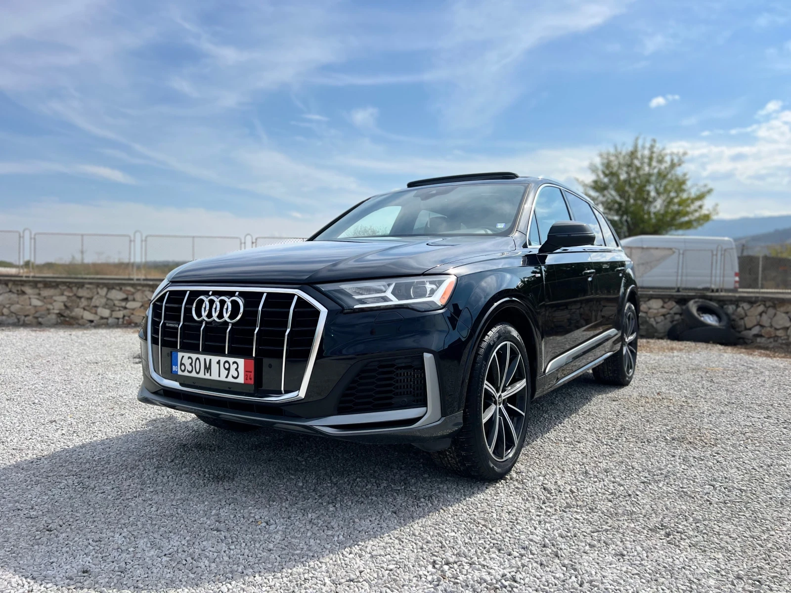 Audi Q7 S Line 63000 km panorama 6+ 1 mild hybrid TFSI - изображение 3