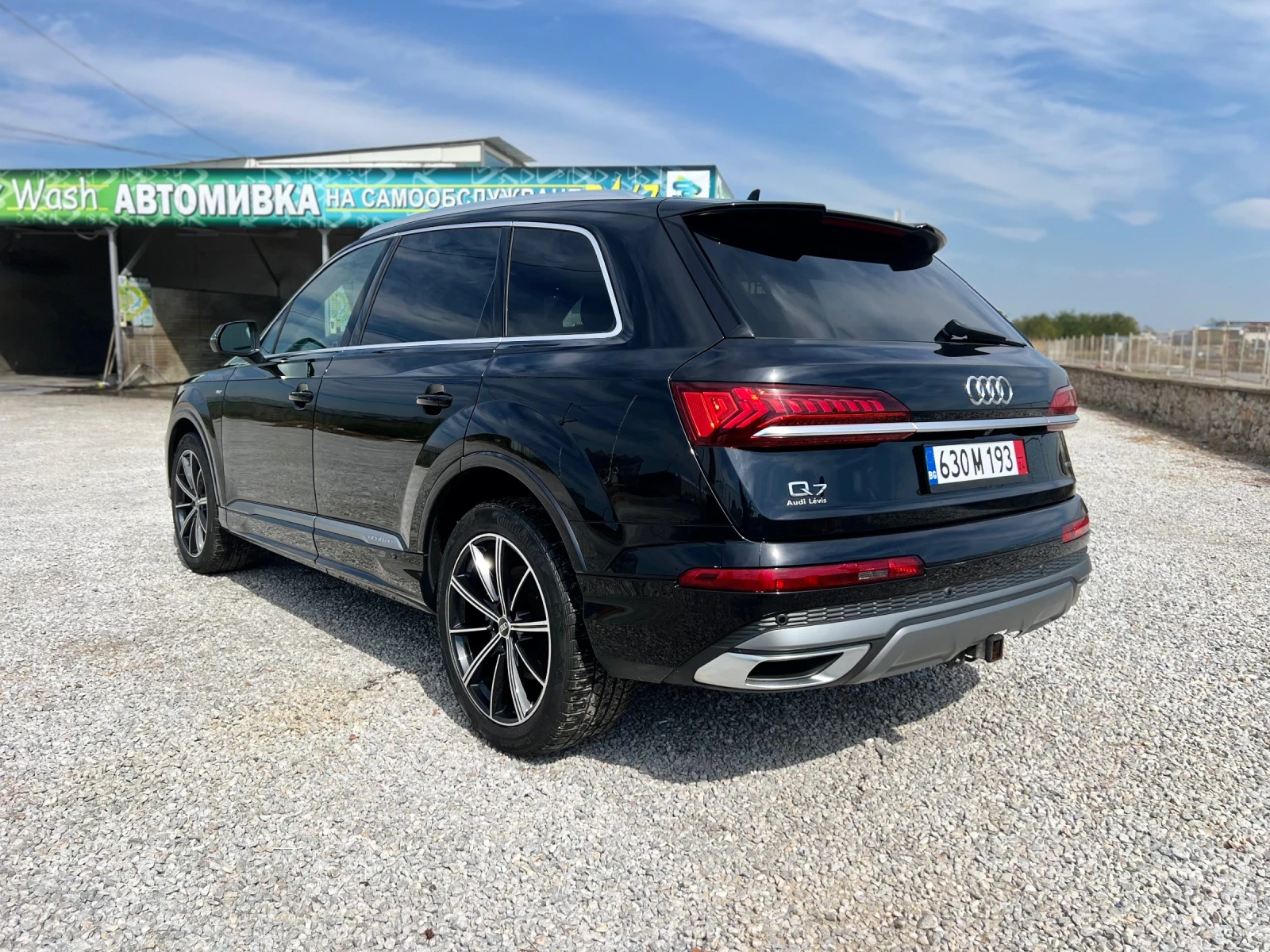 Audi Q7 S Line 63000 km panorama 6+ 1 mild hybrid TFSI - изображение 6