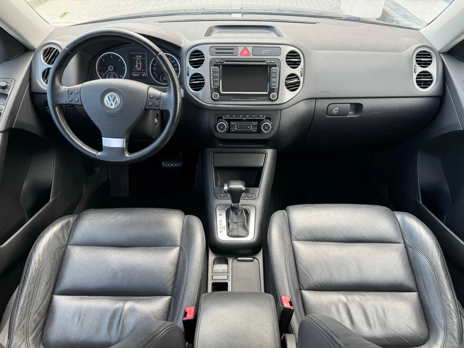 VW Tiguan 2.0 TDI / FULL / 4MOTION / KOJA / NAVI / PANORAMA  - изображение 9