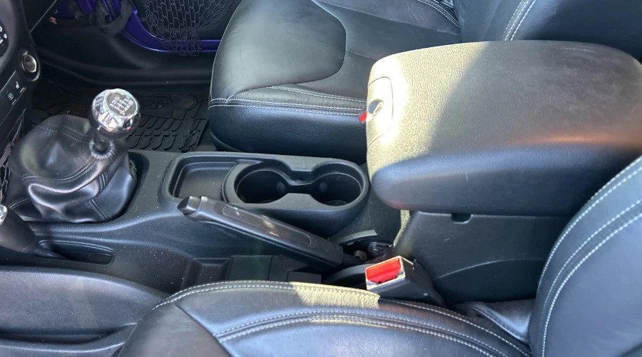 Jeep Wrangler RUBICON* РЪЧКА* ПОДГРЕВ* KEYLESS* КАМЕРА - изображение 10