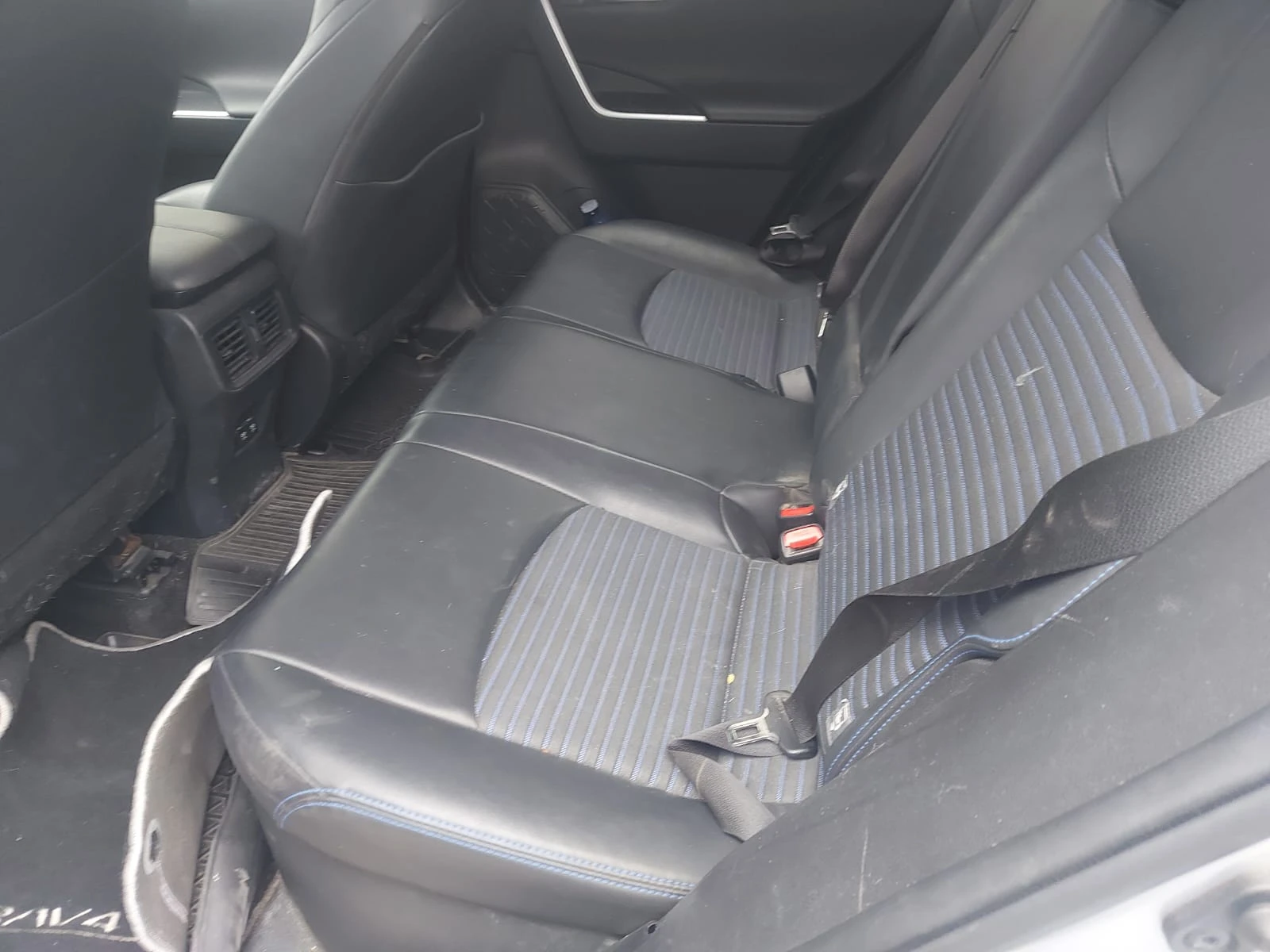 Toyota Rav4 2.0 hibrid  - изображение 10