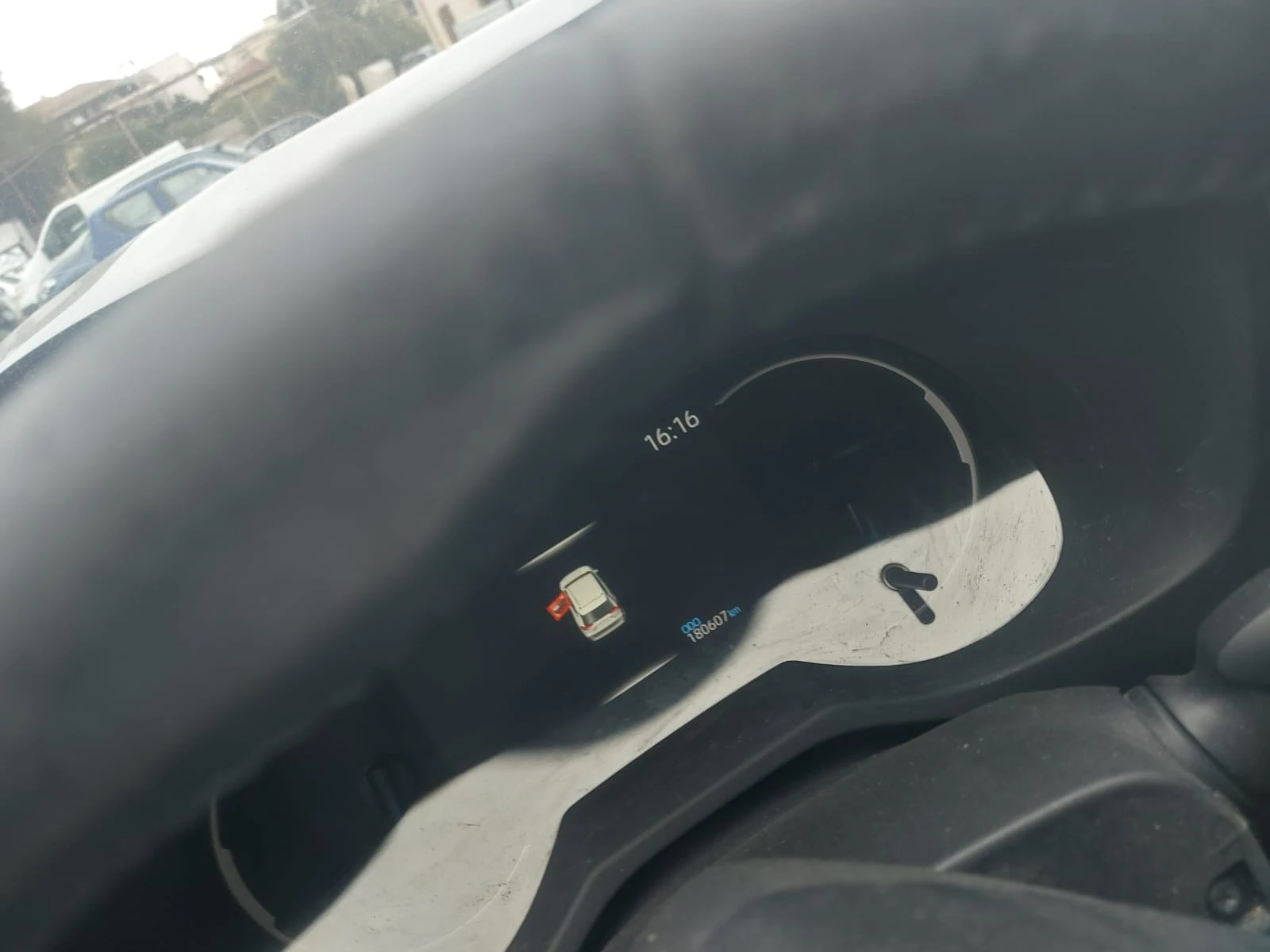 Toyota Rav4 2.0 hibrid  - изображение 5