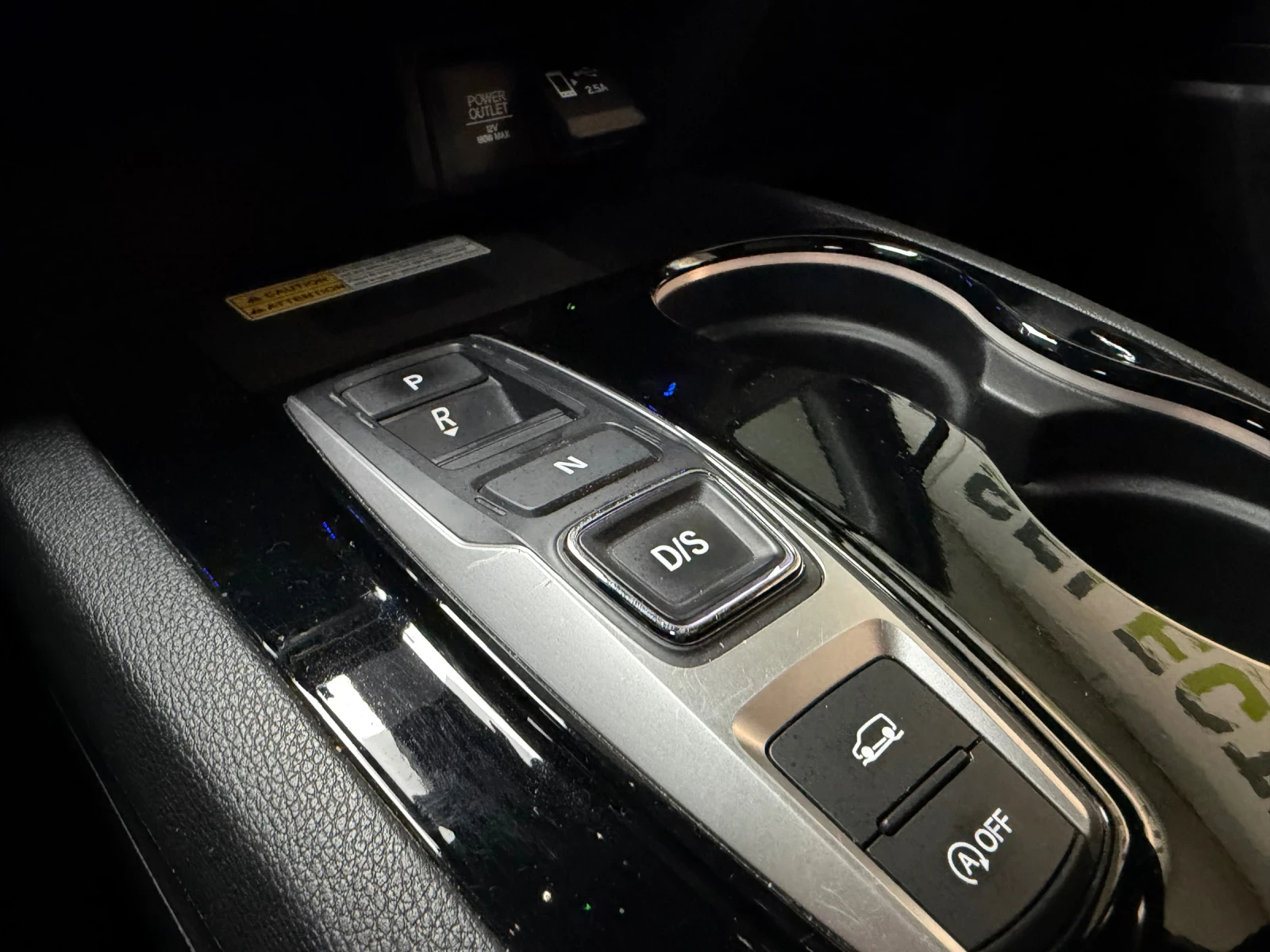 Honda Passport Touring 3.5L AWD , снимка 12 - Автомобили и джипове - 53845065