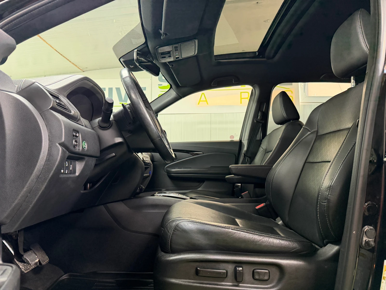 Honda Passport Touring 3.5L AWD , снимка 8 - Автомобили и джипове - 53845065