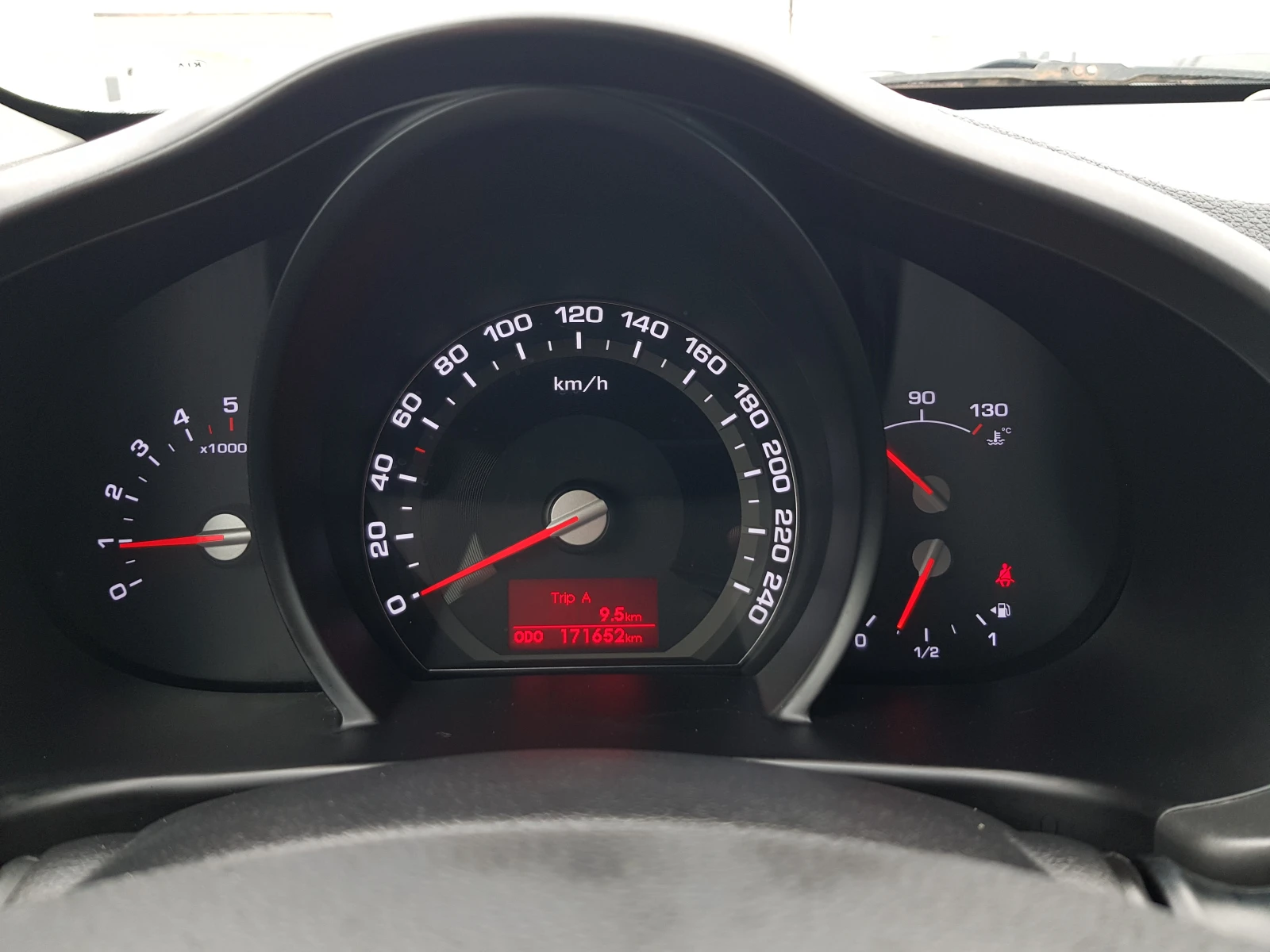 Kia Sportage 1.7 CRDI - 116 �.�. EURO 5B  | Mobile.bg � ����������� 14