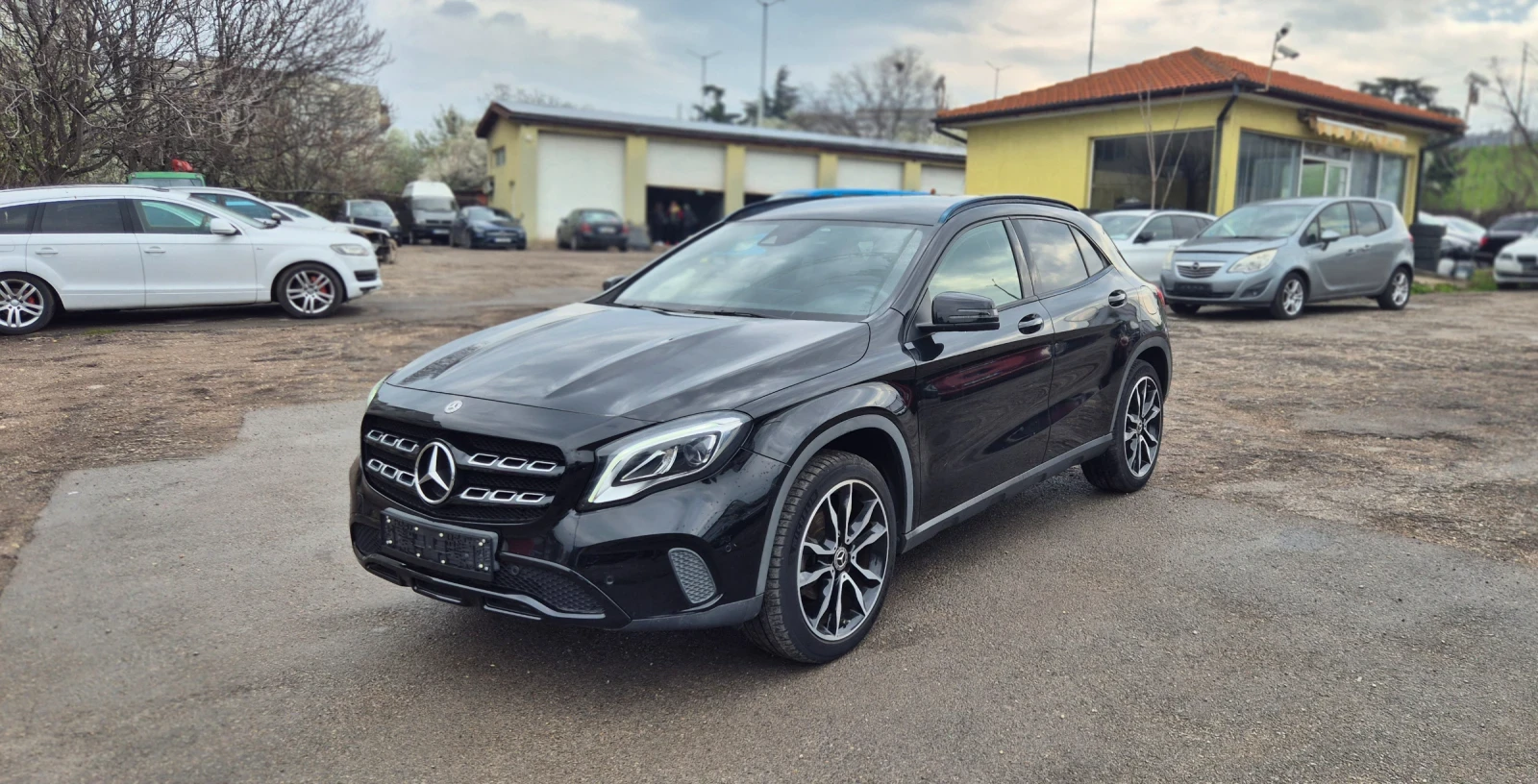 Mercedes-Benz GLA 220 CDI* NAVI* LED* DYNAMIK SELECT* КАМЕРА | Auto.bg — изображение 1
