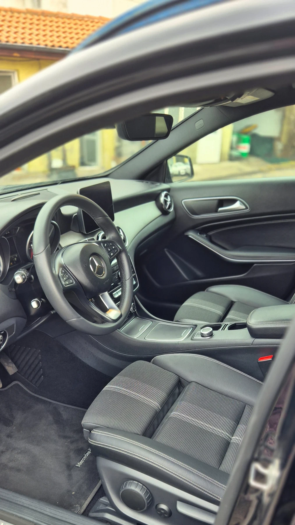 Mercedes-Benz GLA 220 CDI* NAVI* LED* DYNAMIK SELECT* ������ | Mobile.bg � ����������� 7