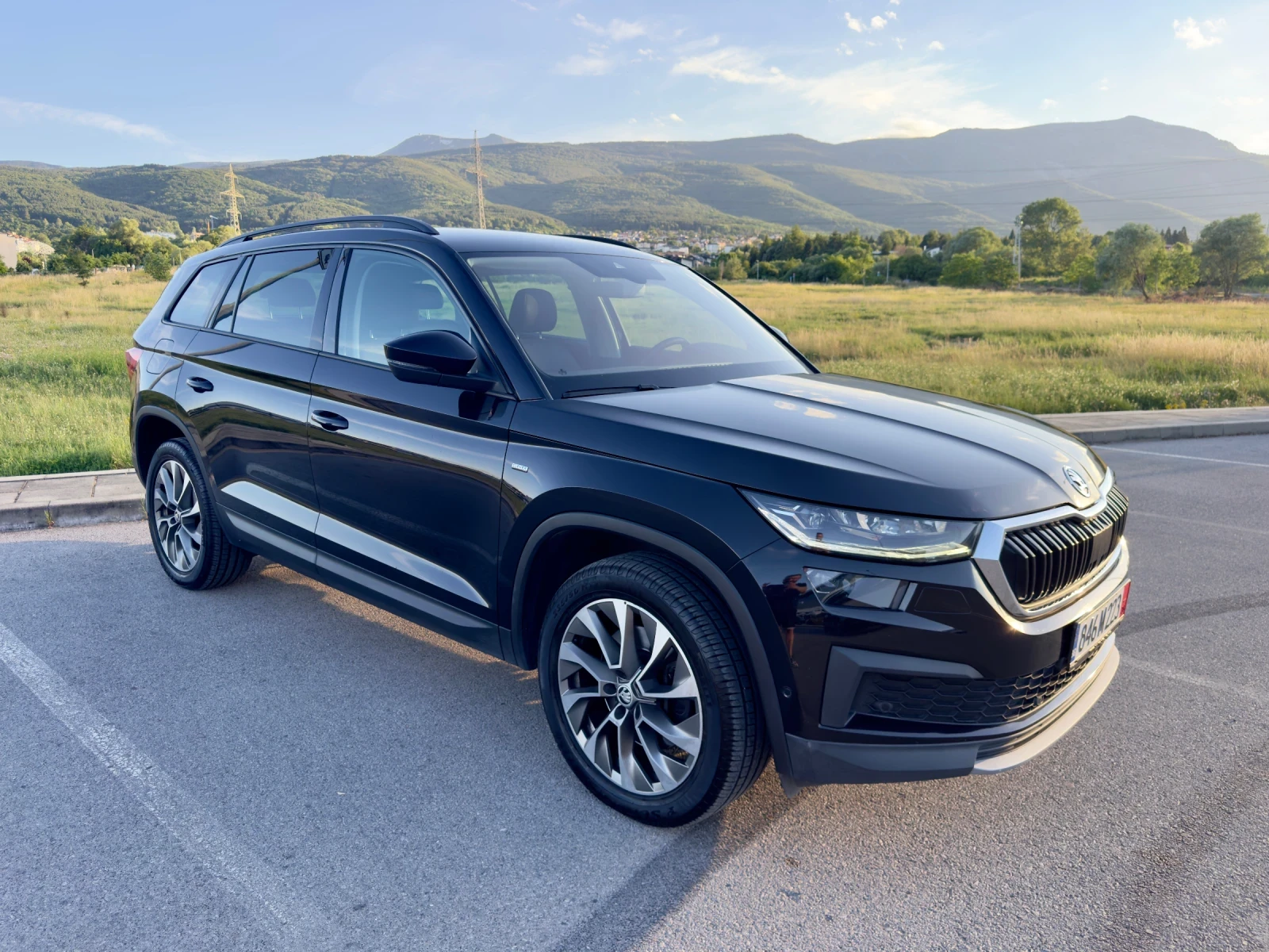 Skoda Kodiaq 2.0 TDI 190hp 4x4 DSG, снимка 3 - Автомобили и джипове - 54860184