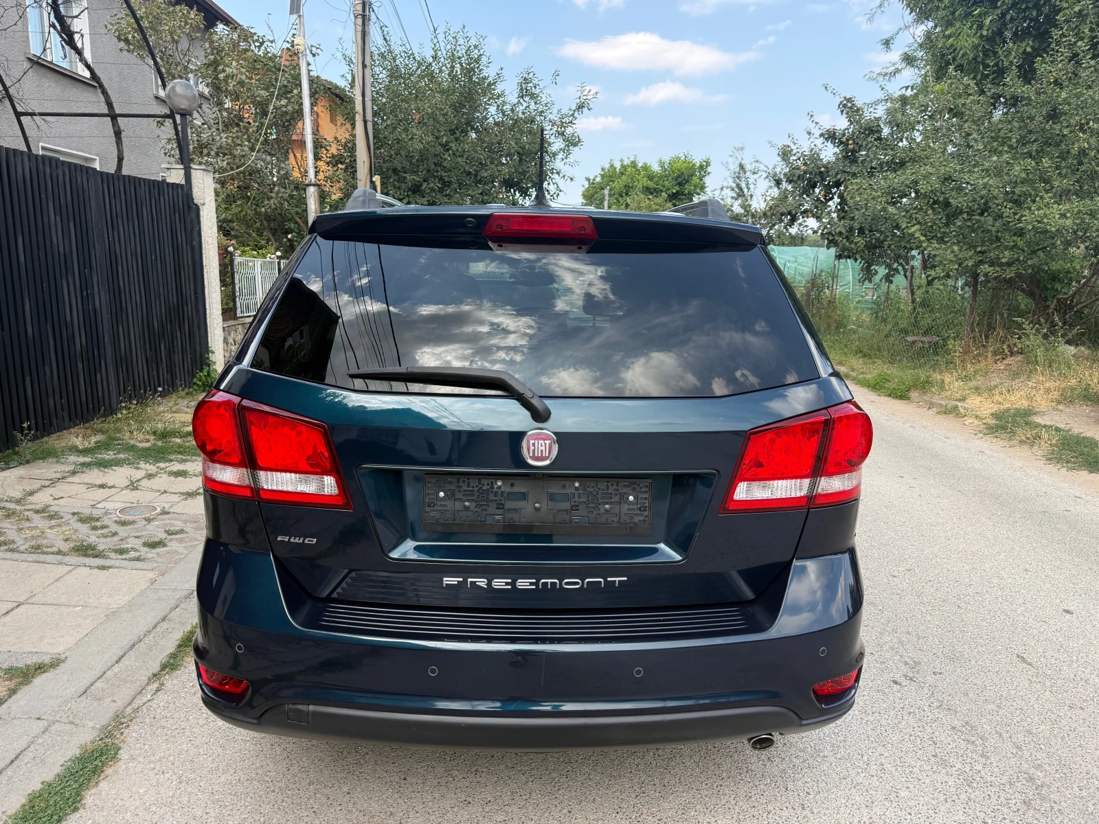 Fiat Freemont 2.0d AVTOMAT-4x4-NAVI-CAMERA-KOJA-ALPINE, снимка 5 - Автомобили и джипове - 55656459