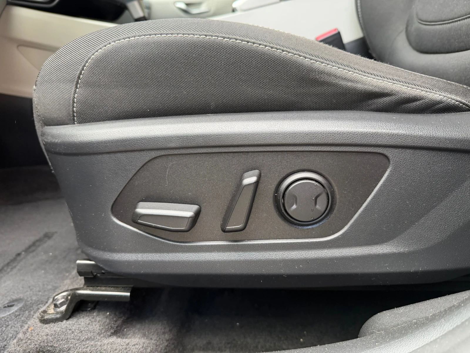 Hyundai Tucson 4x4 32000KM Carplay/Distronic | Mobile.bg � ����������� 7