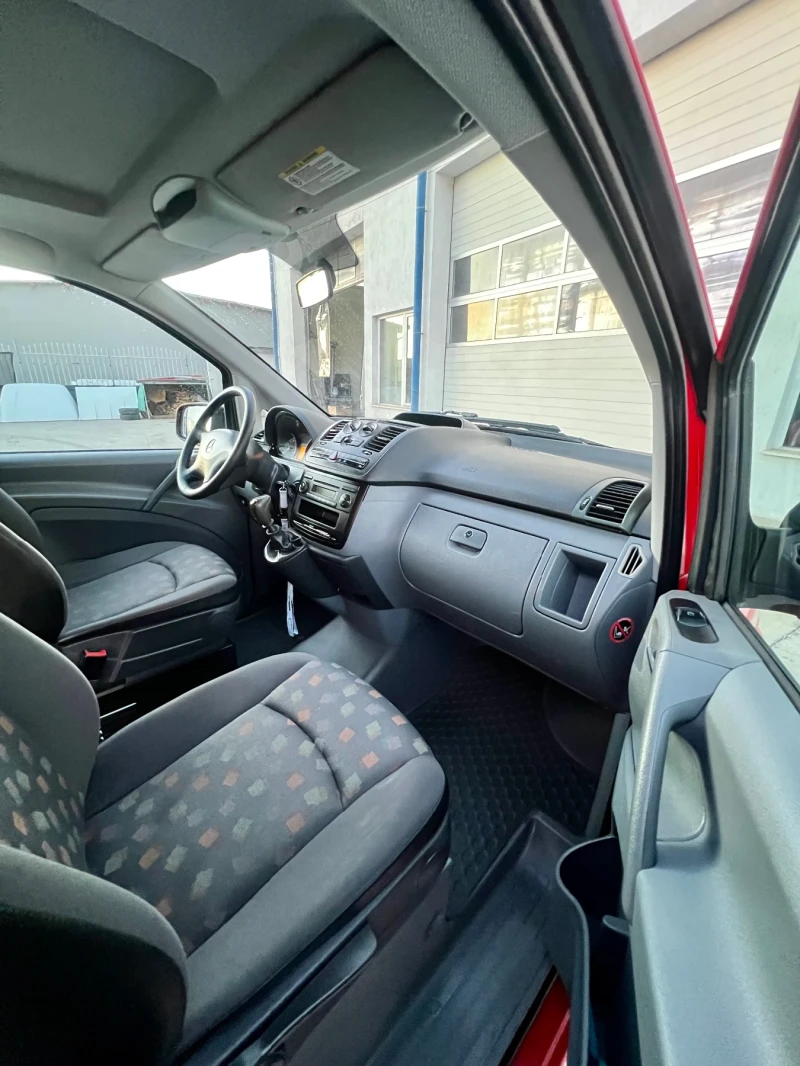 Mercedes-Benz Vito LONG / 9-места / Климатик / OM646, снимка 15 - Бусове и автобуси - 48612148