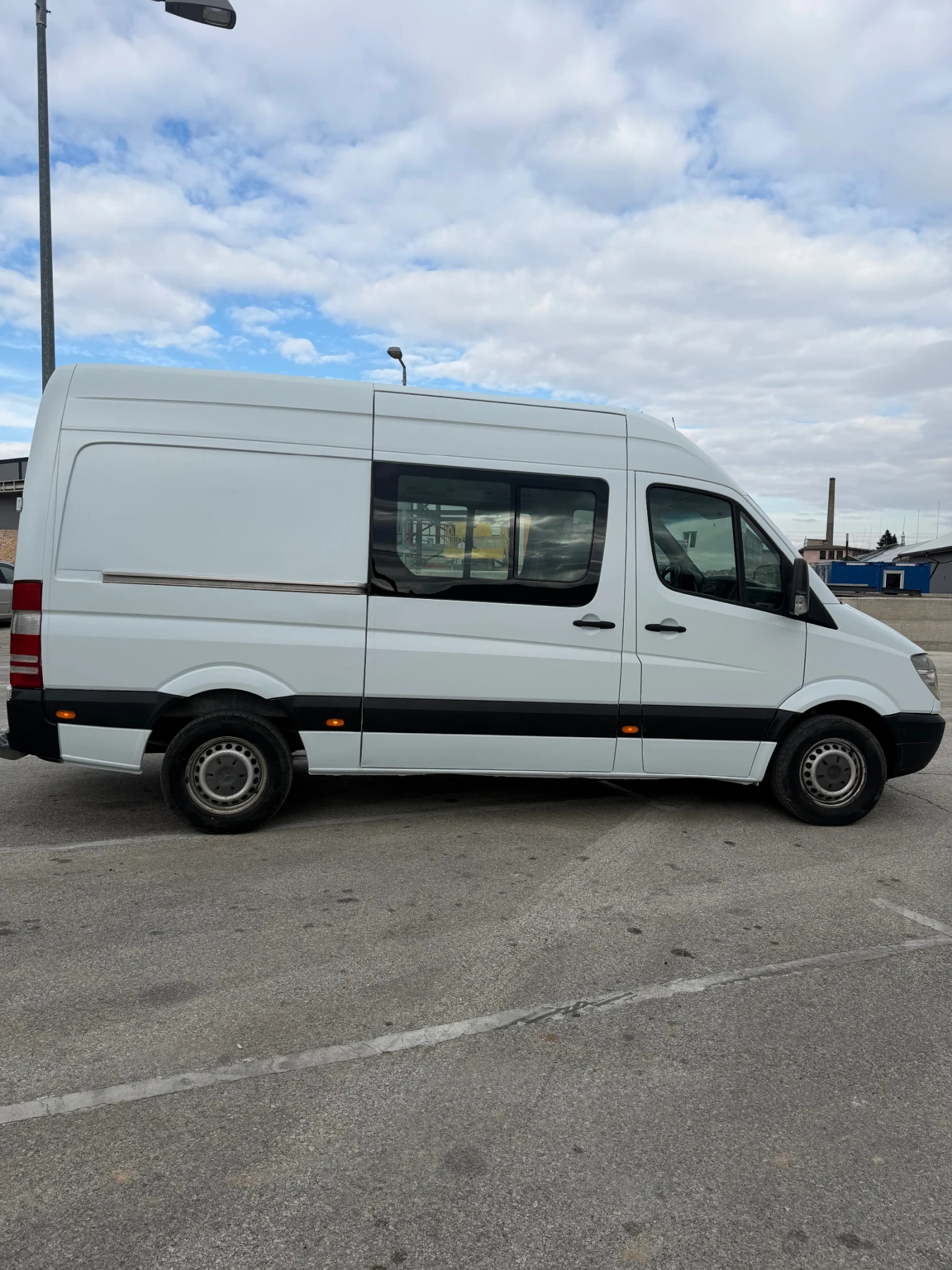 Mercedes-Benz 313, снимка 2 - Бусове и автобуси - 56554940