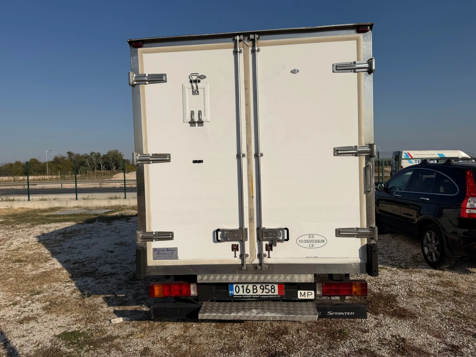 Mercedes-Benz 413 ХЛАДИЛЕН -10C, снимка 3 - Бусове и автобуси - 56600181