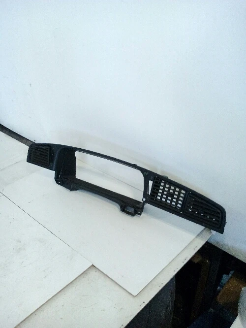 Централна конзола Фолксваген Пасат 2.0Б