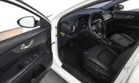 Kia K3, снимка 10