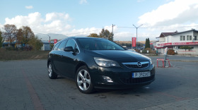 Opel Astra j, снимка 1 - Автомобили и джипове - 45351248