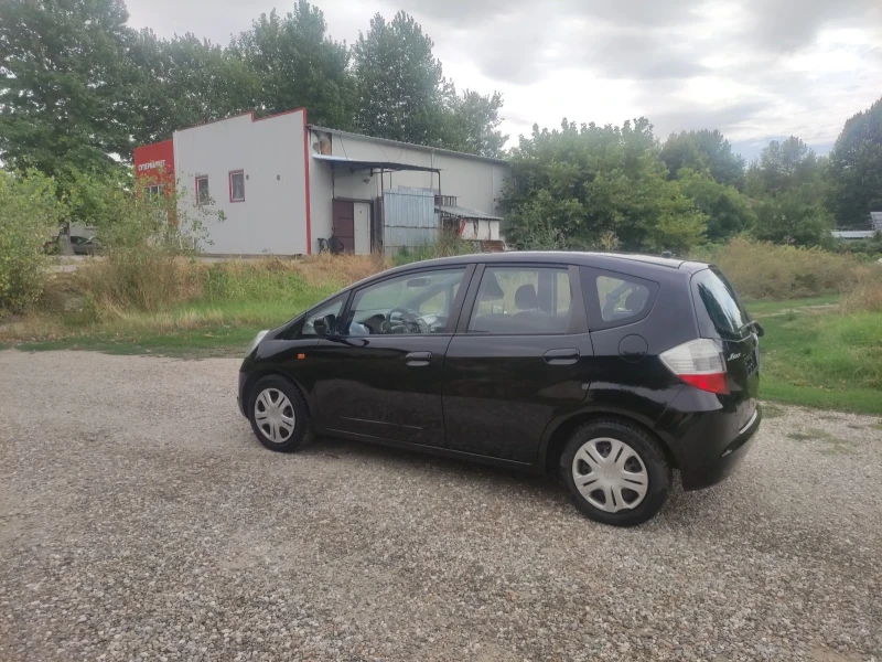 Honda Jazz 1.2vitek като нов феис лифт 165000km, снимка 4 - Автомобили и джипове - 46421005