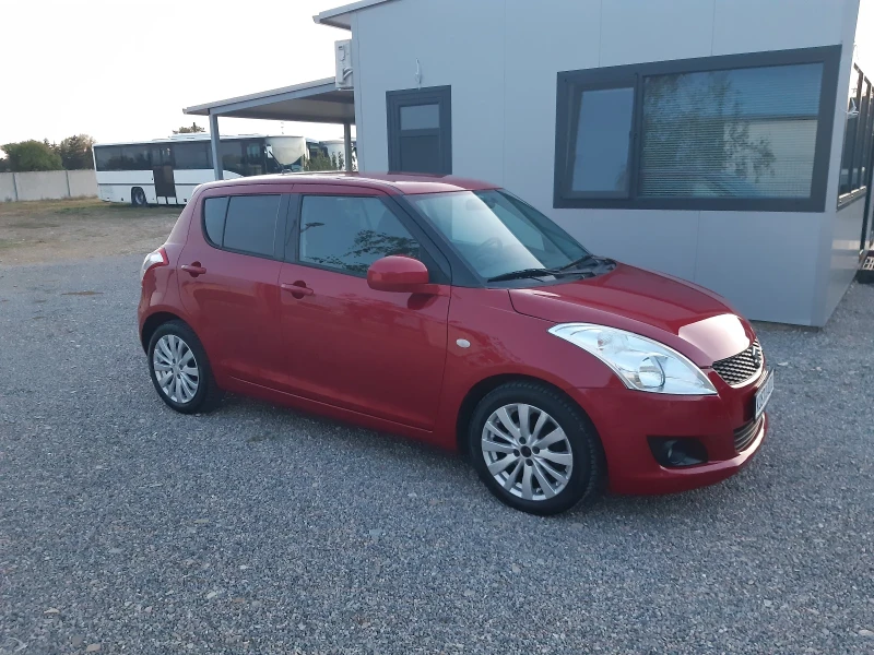 Suzuki Swift КАТО НОВА , снимка 4 - Автомобили и джипове - 47513579