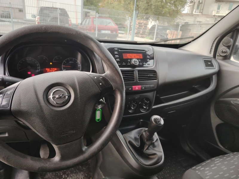 Opel Combo 1.3 ХЛАДИЛНО , снимка 8 - Автомобили и джипове - 47987068