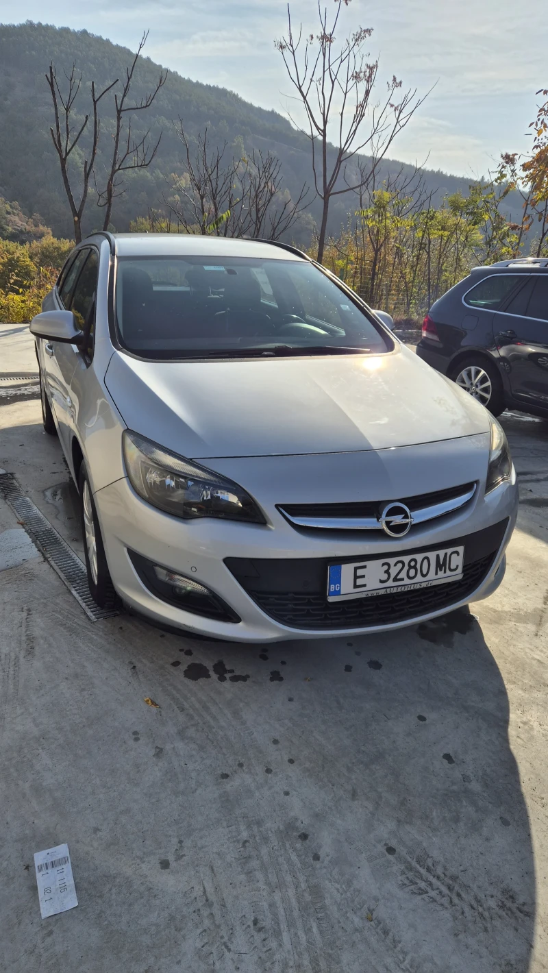 Opel Astra, снимка 2 - Автомобили и джипове - 47809401